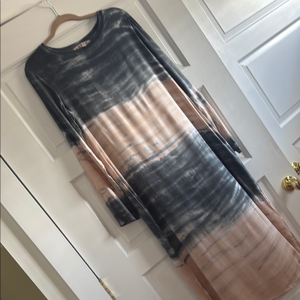 Boutique Tie-Dye Dress. Gray and light pink lined soft cotton ankle length dress